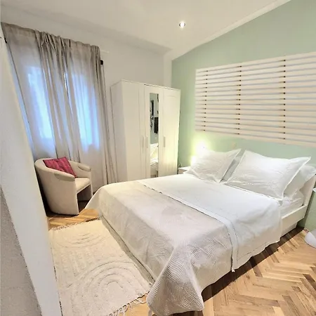 Apartment Dorotea3 *