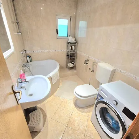 Apartment Dorotea3 *